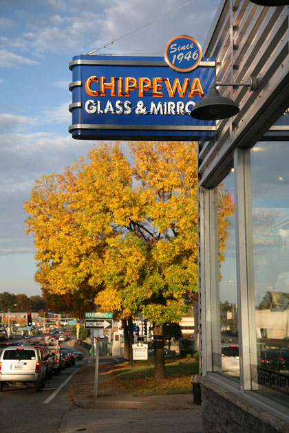 Chippewa Glass Neon Sign